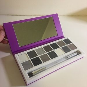 Clinique Eyeshadow Palette